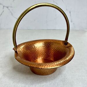 Vintage Coppercraft Guild Hammered Copper Basket